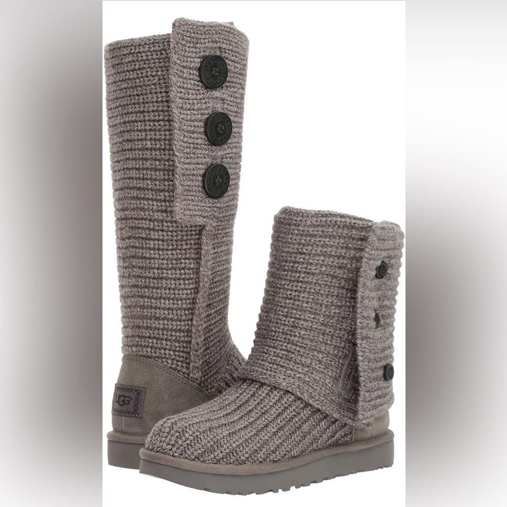 Ugh Classic Cardy Boot - Gray